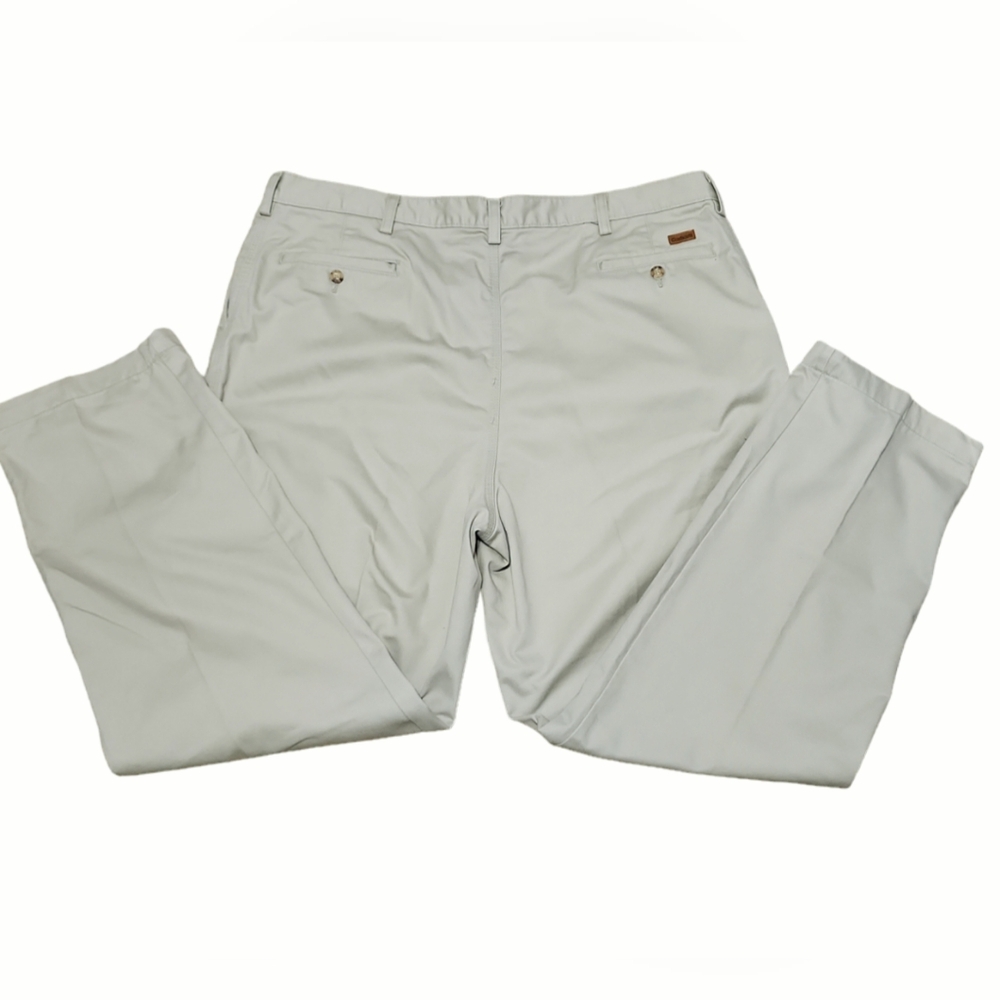 Carhartt Men's Khaki Pleated Pants Size 44x32